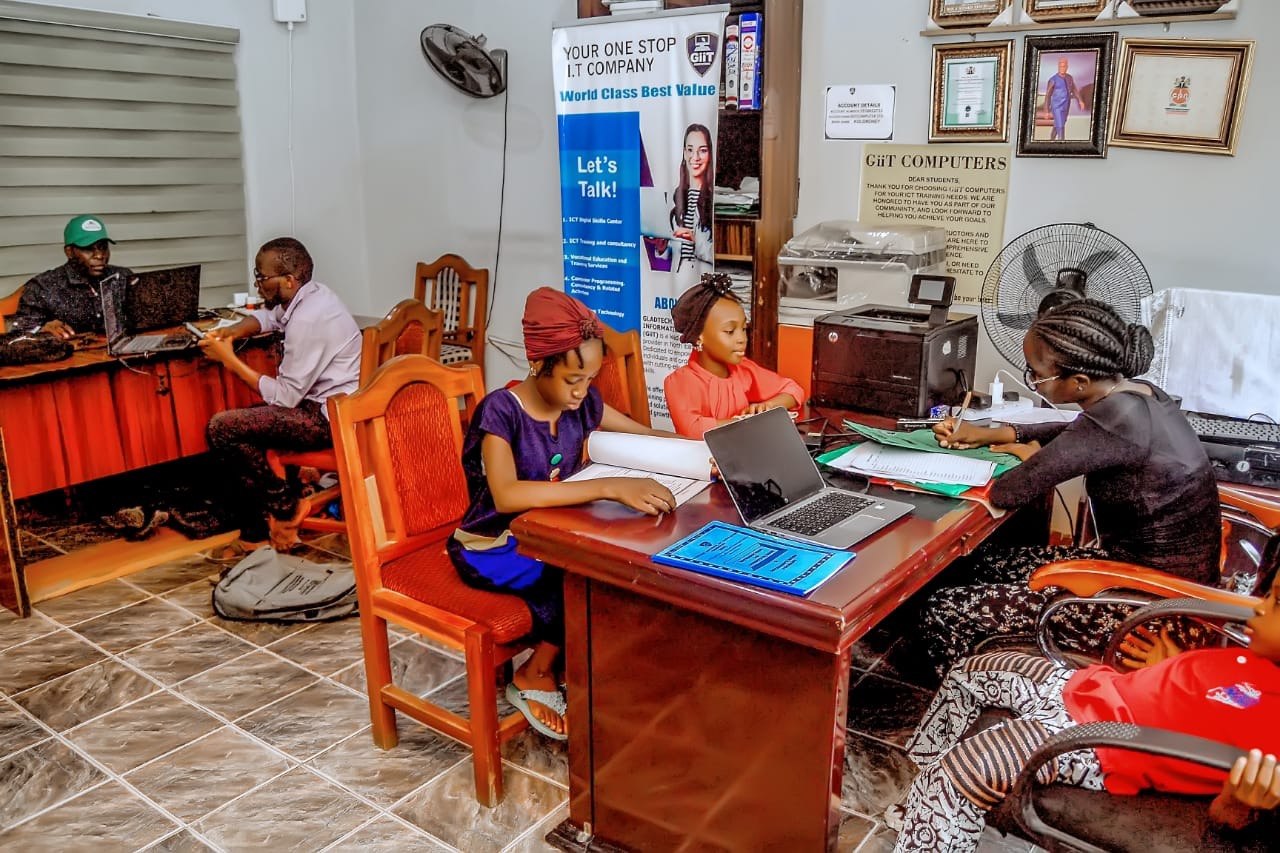 GiiT front office and consultancy desk